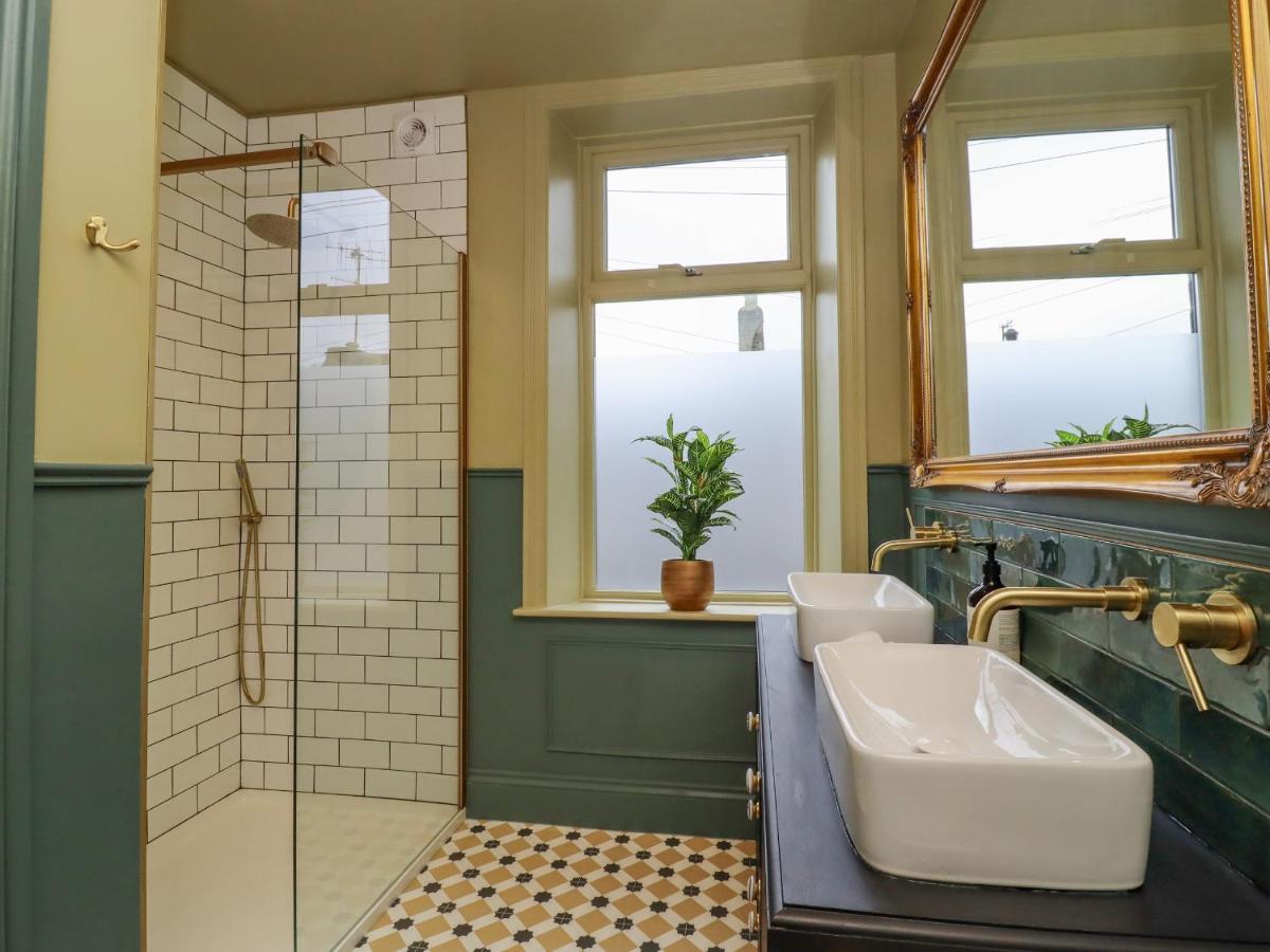 No 47, Haworth Villa Luaran gambar